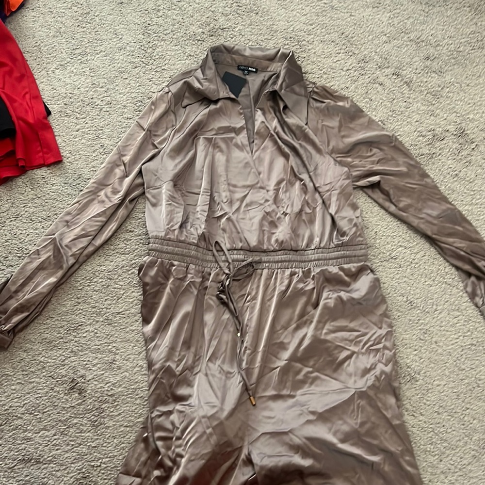 NWT Mocha jumper